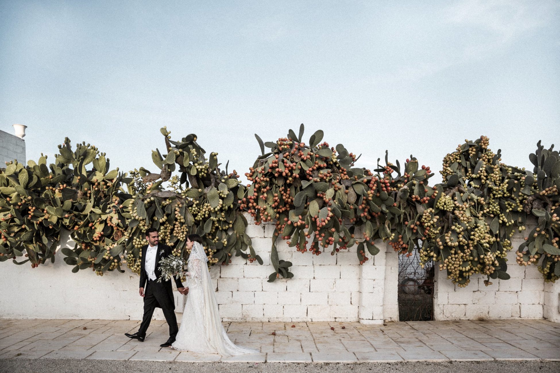 Lilly-Red-International-Destination-Fashion-Wedding-Photographer-from-San-Francisco-Italy